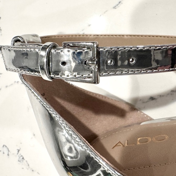 Aldo Women’s Silver Chrome Flower Heel Sandals NWOT - Picture 8 of 11